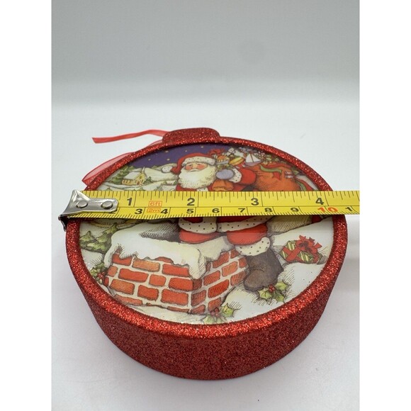 Set of 2 Illuminated Christmas Tree Ornaments Red Circle Santa & Stockings 4.25” - Picture 10 of 11